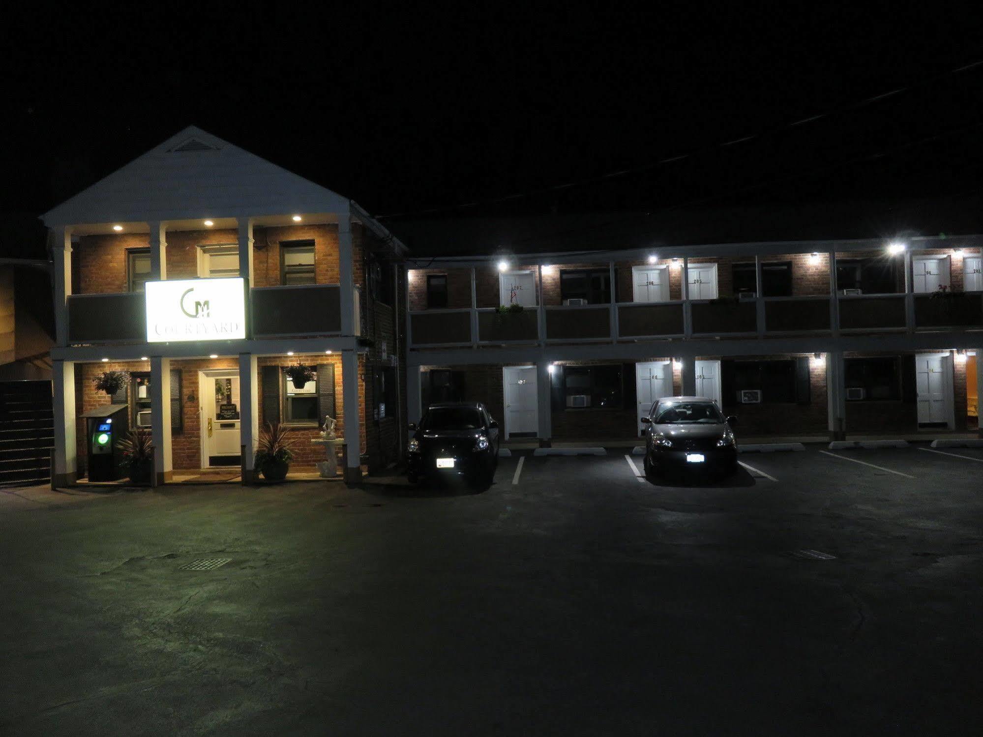 Central Motel Courtyard White Plains Extérieur photo