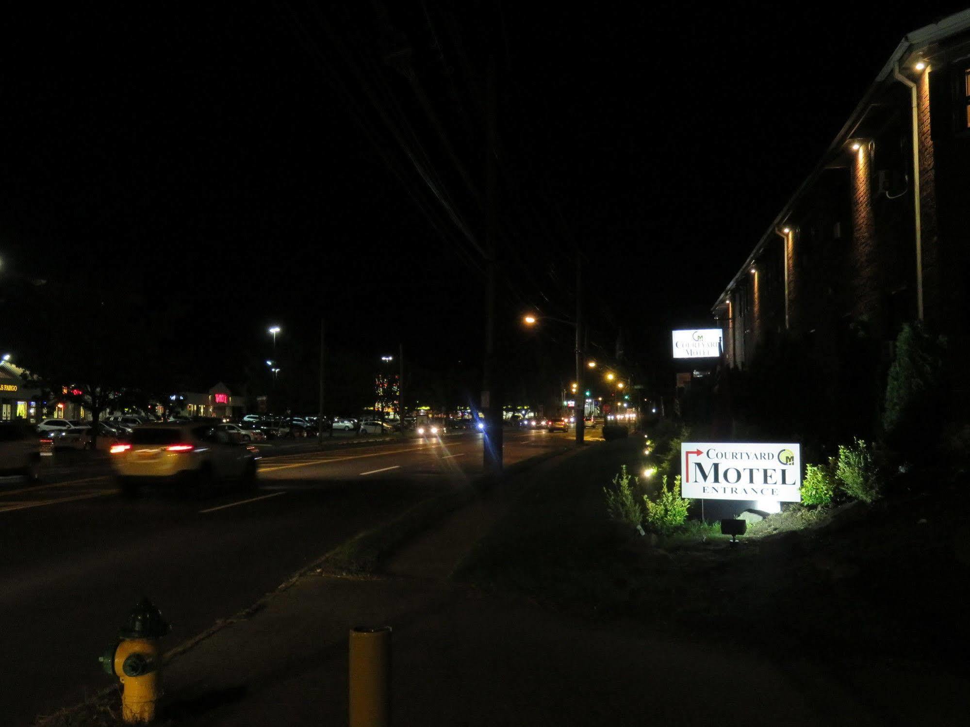 Central Motel Courtyard White Plains Extérieur photo