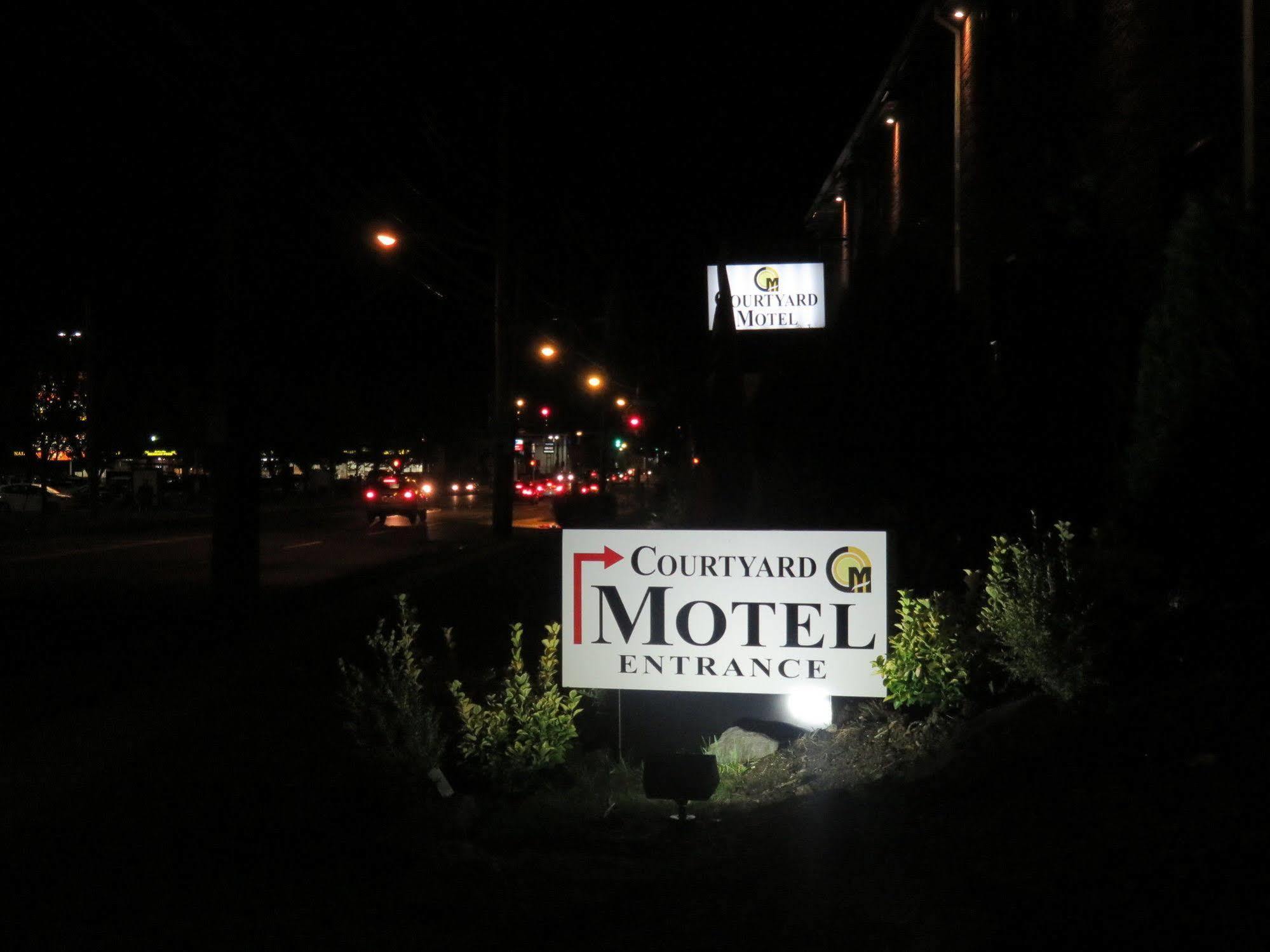Central Motel Courtyard White Plains Extérieur photo
