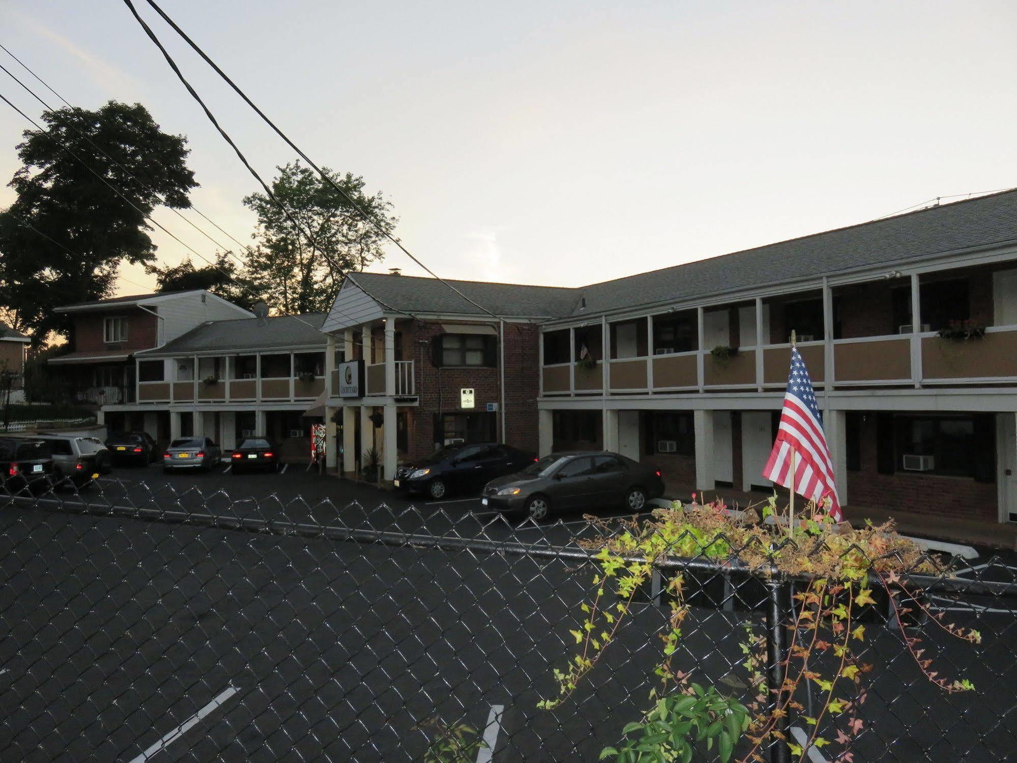 Central Motel Courtyard White Plains Extérieur photo